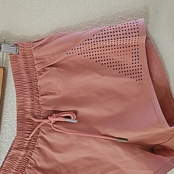 New Halara lined air-cooled shorts SIZE SM - Picture 6 of 8